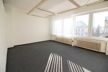 Pronájem kancelářských prostor 25 m², Žatec