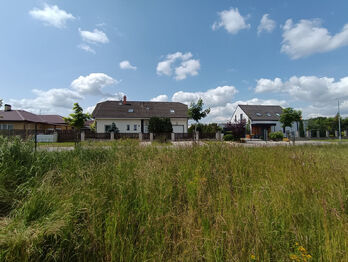 Prodej pozemku 752 m², Horoušany