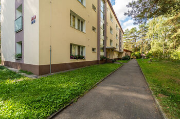 Prodej bytu 3+1 v osobním vlastnictví 65 m², Praha 9 - Klánovice