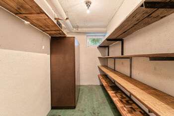 Sklep - Prodej bytu 3+1 v osobním vlastnictví 65 m², Praha 9 - Klánovice