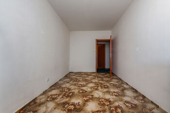 Prodej bytu 3+1 v osobním vlastnictví 74 m², Praha 9 - Prosek