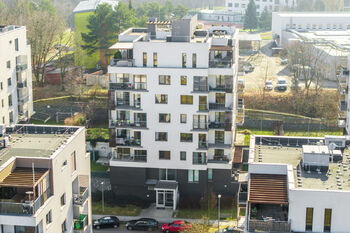 Prodej bytu 6 a více v osobním vlastnictví 194 m², Praha 9 - Hrdlořezy
