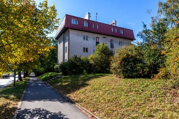 Prodej bytu 3+kk v družstevním vlastnictví 78 m², Praha 8 - Kobylisy