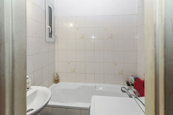Prodej bytu 1+kk v osobním vlastnictví 27 m², Praha 3 - Žižkov