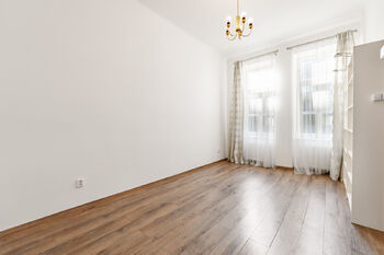 Pronájem bytu 2+1 v osobním vlastnictví 49 m², Praha 5 - Smíchov