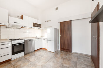Pronájem bytu 2+1 v osobním vlastnictví 49 m², Praha 5 - Smíchov