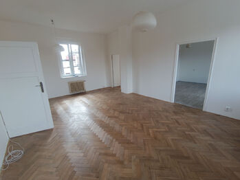 Pronájem bytu 3+1 v osobním vlastnictví 75 m², Praha 8 - Bohnice