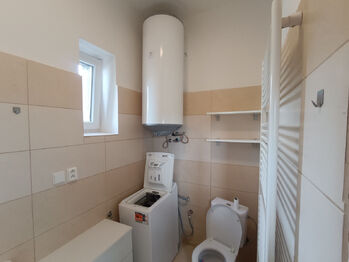 Pronájem bytu 3+1 v osobním vlastnictví 75 m², Praha 8 - Bohnice