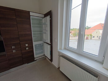 Pronájem bytu 3+1 v osobním vlastnictví 75 m², Praha 8 - Bohnice
