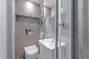 Prodej bytu 1+kk v osobním vlastnictví 17 m², Praha 5 - Košíře