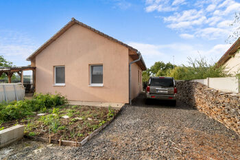 Prodej domu 95 m², Řisuty
