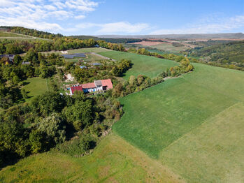 Prodej domu 210 m², Vinařice