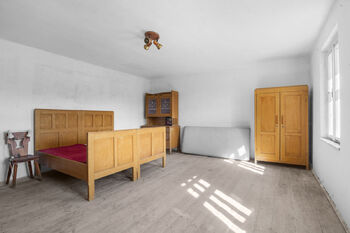 Prodej domu 210 m², Vinařice