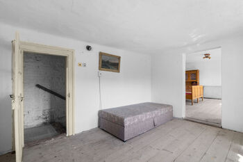 Prodej domu 210 m², Vinařice