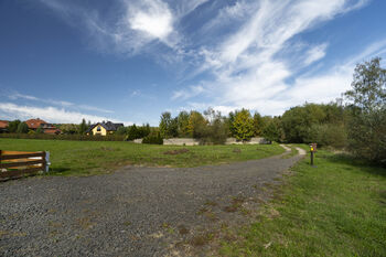 Prodej pozemku 2227 m², Sadov