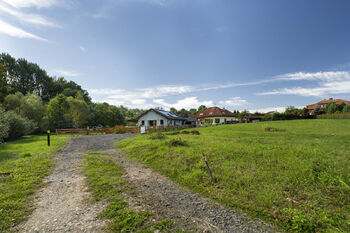 Prodej pozemku 2227 m², Sadov