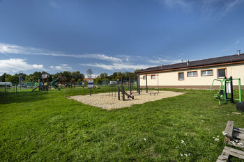 Prodej pozemku 2227 m², Sadov