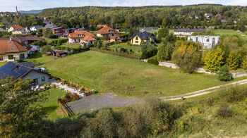 Prodej pozemku 2227 m², Sadov