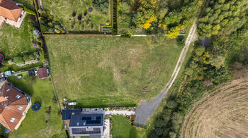 Prodej pozemku 2227 m², Sadov