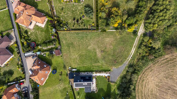 Prodej pozemku 2227 m², Sadov