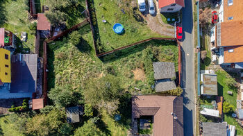 Prodej pozemku 650 m², Stašov