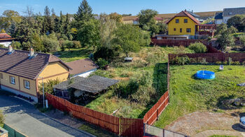 Prodej pozemku 650 m², Stašov