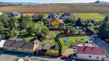 Prodej pozemku 650 m², Stašov