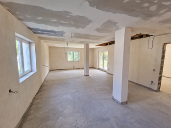 Prodej pozemku 843 m², Jirkov