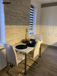 Prodej bytu 3+1 v osobním vlastnictví 80 m², Velká Hleďsebe