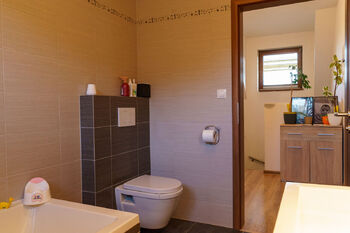 Prodej domu 164 m², Obora