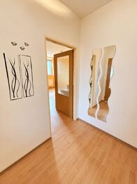 Pronájem bytu 1+kk v osobním vlastnictví 30 m², Bílina