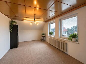 Prodej domu 253 m², Bujanov