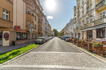 Nově zrekonstruovaná ulice Palachova  - Prodej bytu 3+1 v osobním vlastnictví 61 m², Litoměřice