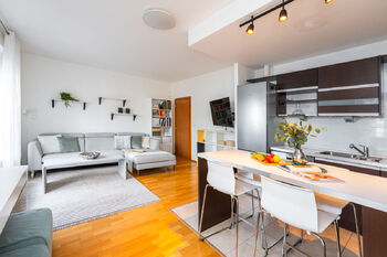 Prodej bytu 2+kk v osobním vlastnictví 58 m², Praha 6 - Dejvice