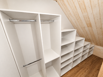 šatna 2NP - Prodej domu 221 m², Ostrava