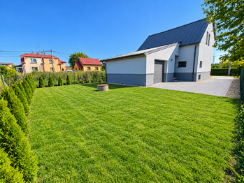 zahrada za doem - Prodej domu 221 m², Ostrava