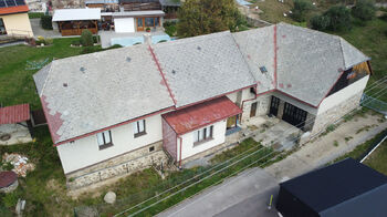 Prodej domu 150 m², Dvory