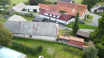 Prodej domu 150 m², Dvory
