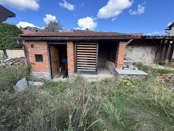 Prodej domu 150 m², Dvory