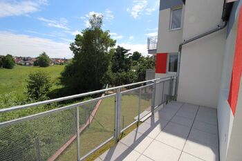 balkon č. 1 - Pronájem bytu 2+kk v osobním vlastnictví 64 m², Plzeň