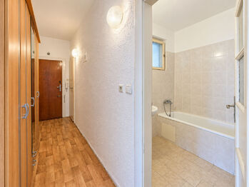 Pronájem bytu 1+1 v osobním vlastnictví 41 m², Brno