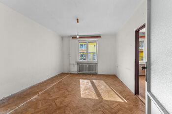 Prodej bytu 3+1 v osobním vlastnictví 68 m², Kraslice