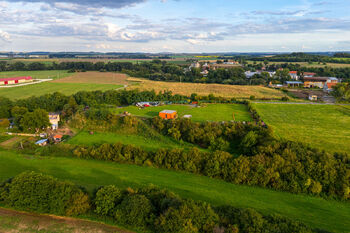 Prodej pozemku 10431 m², Kouřim