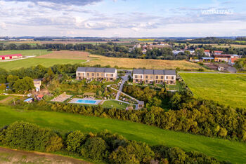 Prodej pozemku 10431 m², Kouřim