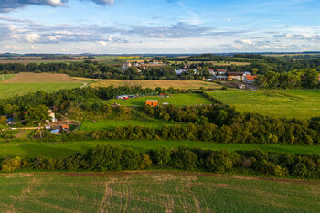 Prodej pozemku 10431 m², Kouřim