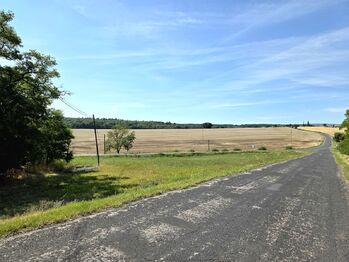 Prodej pozemku 3590 m², Krásný Dvůr
