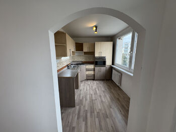 Kuchyň - Prodej bytu 2+1 v osobním vlastnictví 61 m², Chomutov