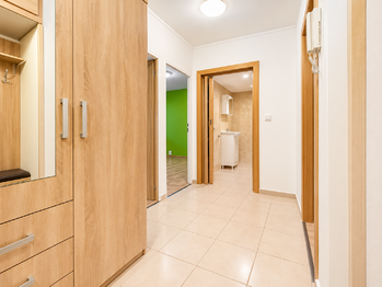 Pronájem bytu 3+1 v osobním vlastnictví 52 m², Praha 9 - Prosek