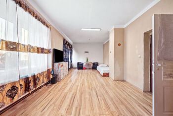 Prodej domu 300 m², Libochovice