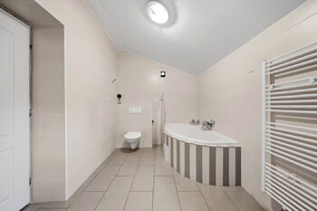 Prodej domu 300 m², Libochovice
